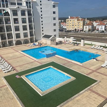 Beachfront 3Bdr Apt On Marginal Boulevard Apartment Sao Martinho do Porto Exterior photo