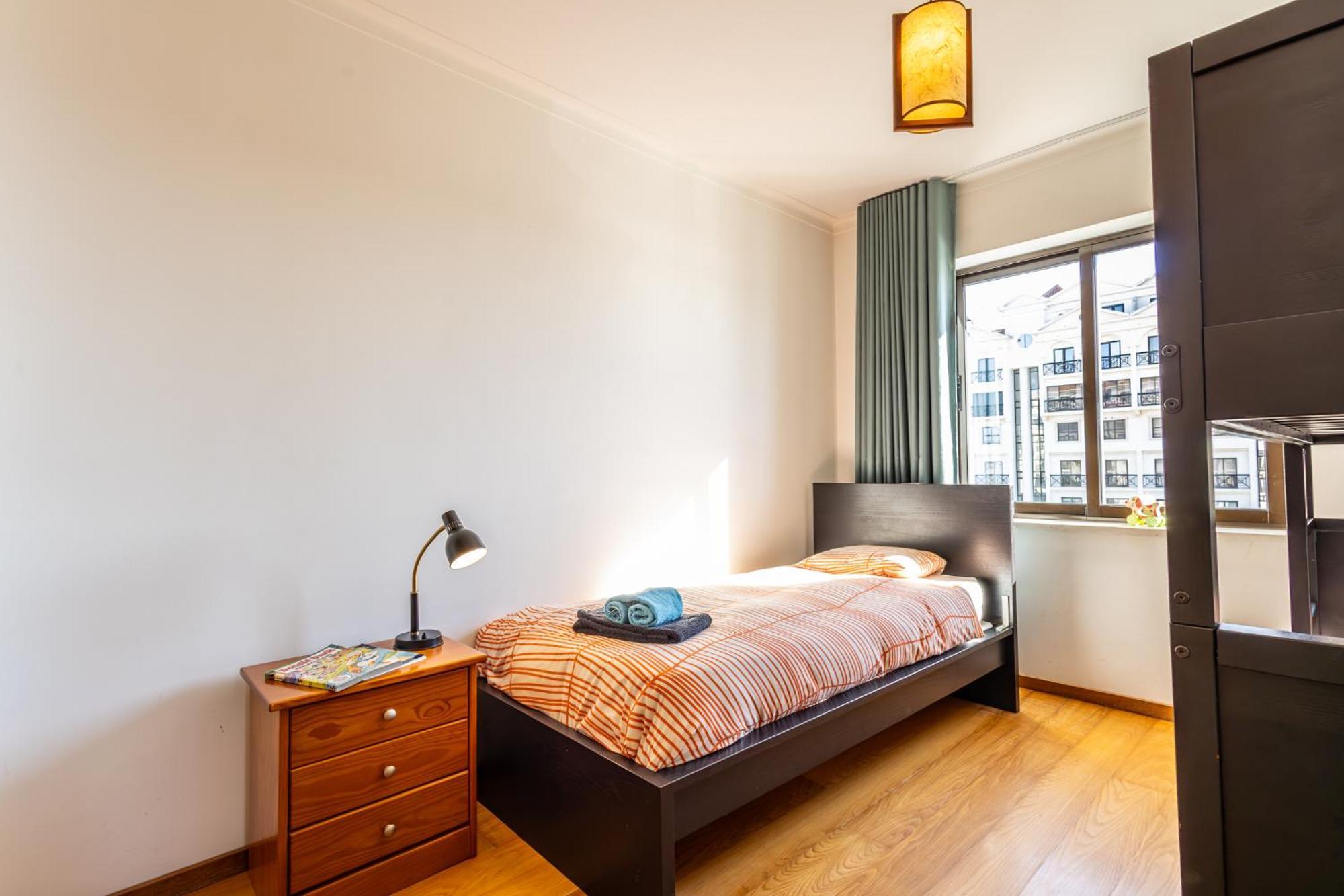 Beachfront 3Bdr Apt On Marginal Boulevard Sao Martinho do Porto Exterior photo